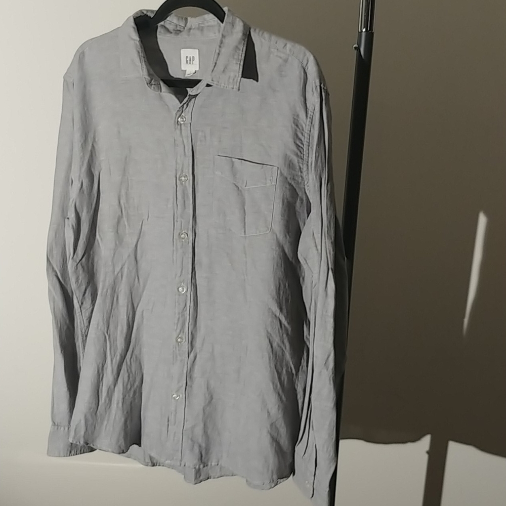 Gap Large Button down shirt